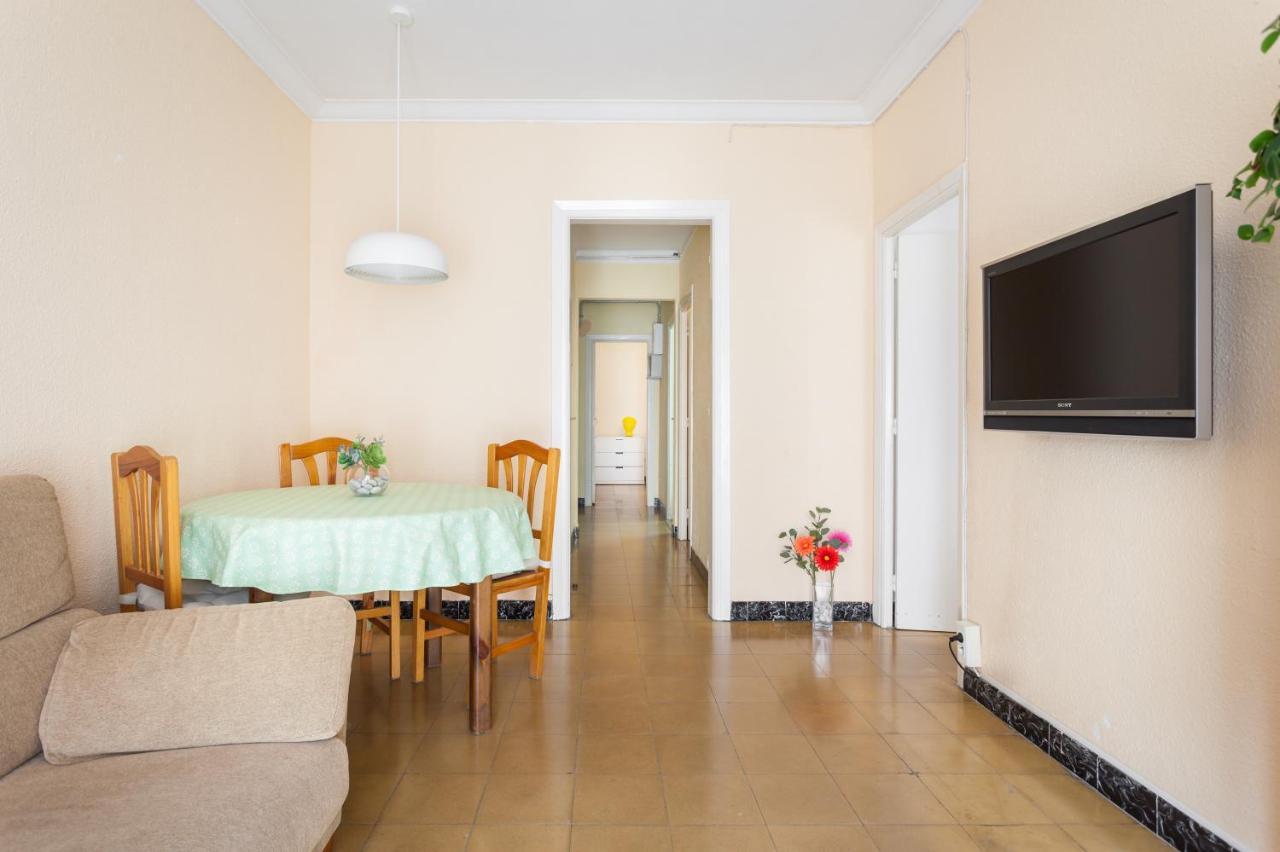 شقة Apartamento Con Encanto, Luminoso Y Tranquilo لوسبيتاليت دي يوبريغات المظهر الخارجي الصورة