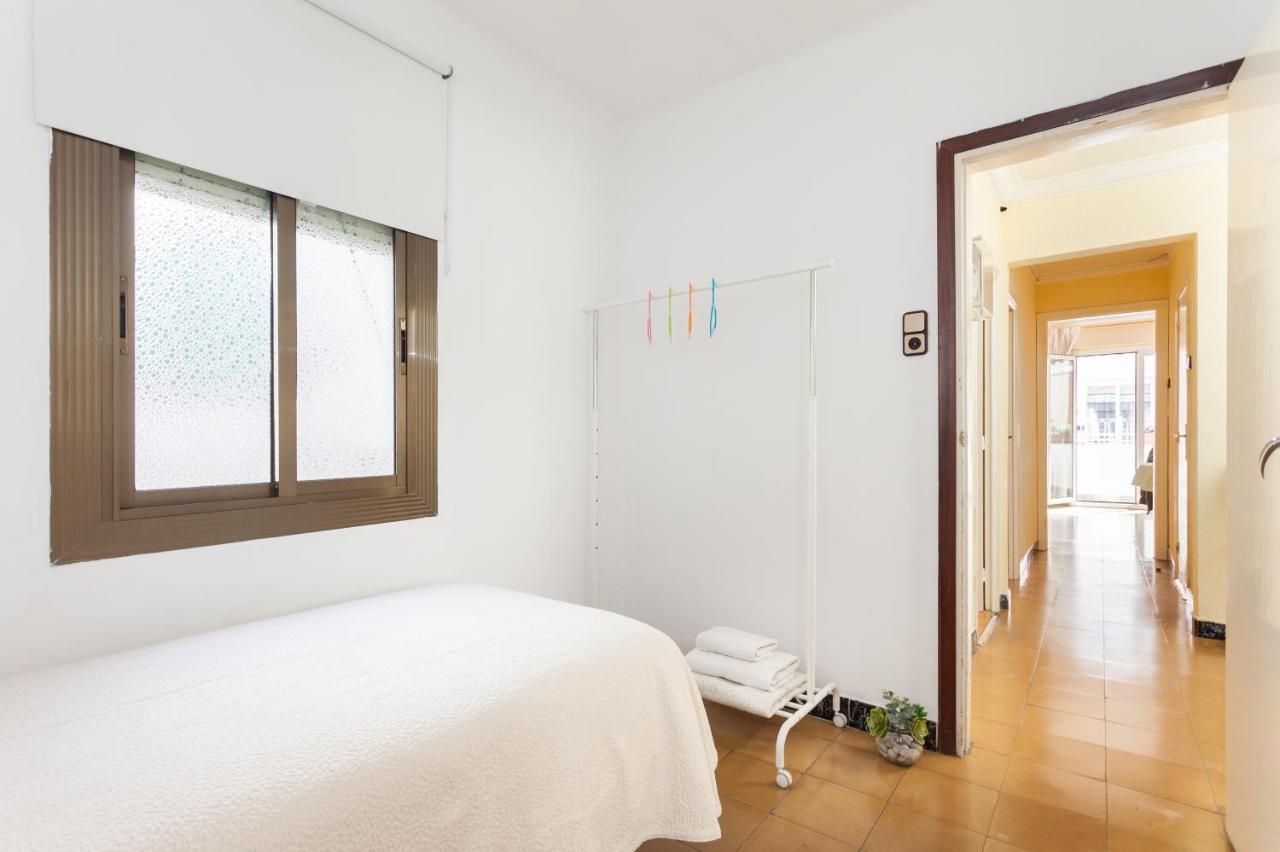 شقة Apartamento Con Encanto, Luminoso Y Tranquilo لوسبيتاليت دي يوبريغات المظهر الخارجي الصورة